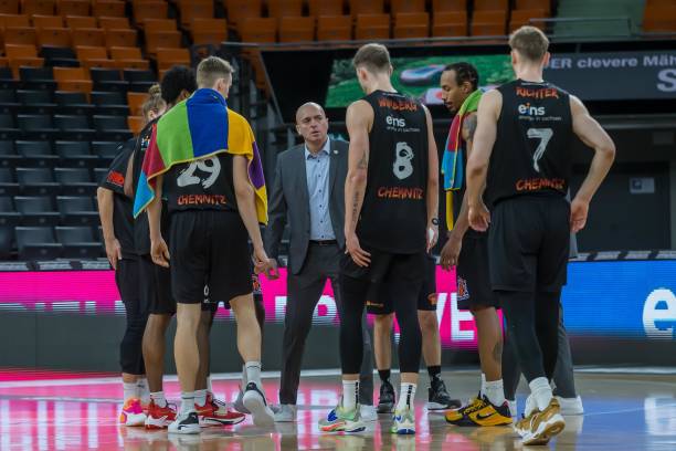 或冲击亚冠 或冲击亚冠