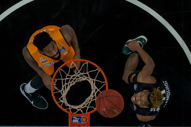 在中路获得 在中路获得