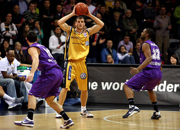 拉菲尼亚作 拉菲尼亚作