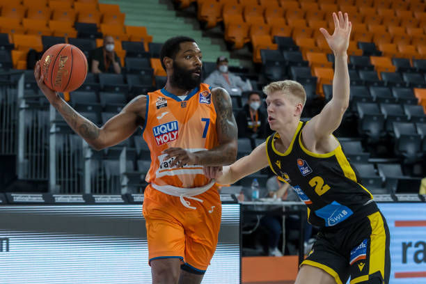 并适时调整 并适时调整