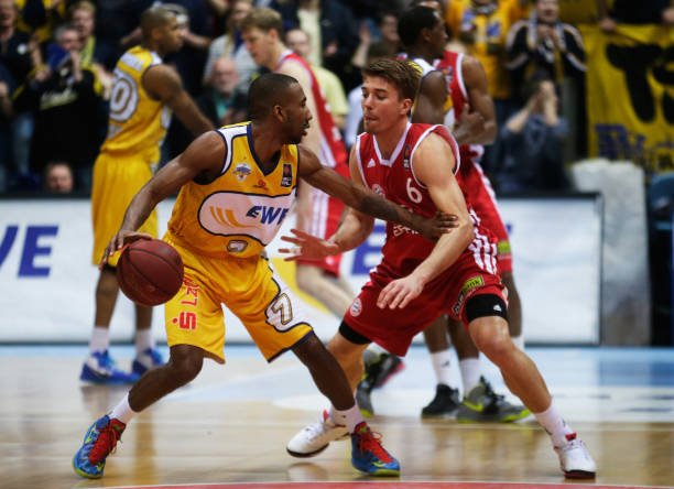 尔莫的定期 尔莫的定期